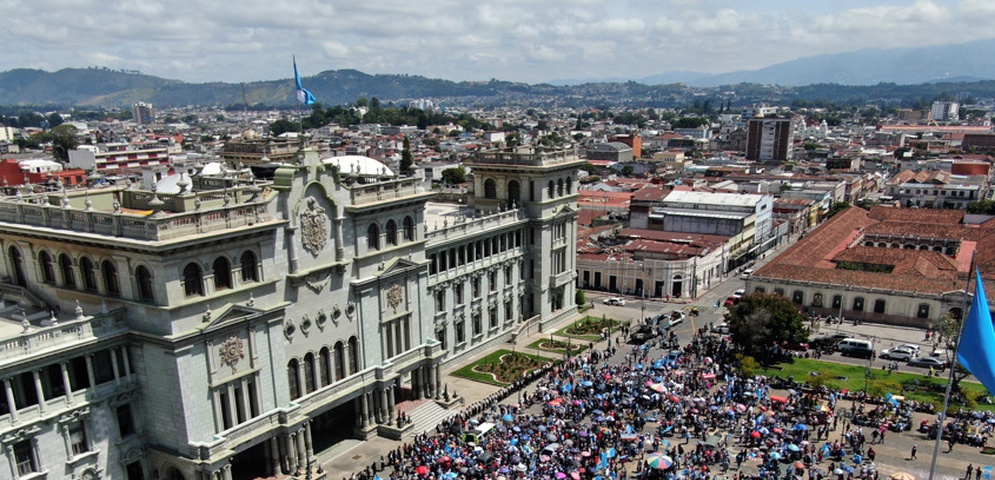 comerciantes piden renuncia fiscal guatemala