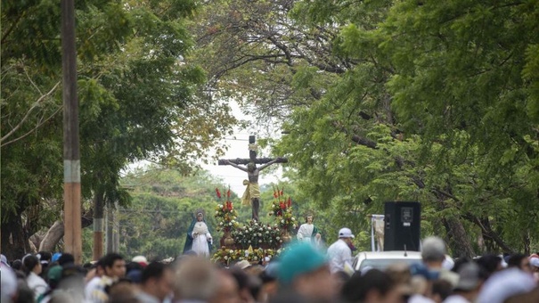 viacrucis del viernes santo catedral managua