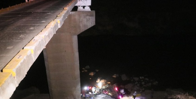 camion cae a un abismo desde puente en siuna