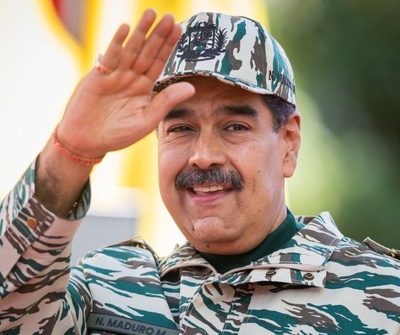 Venezuela seguirá "su marcha económica" con o sin licencias de EEUU, asegura Maduro