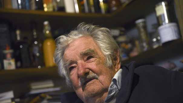 expresidente uruguy jose mujica tiene cancer esofago