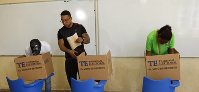 panamenos esperan resultados de votaciones