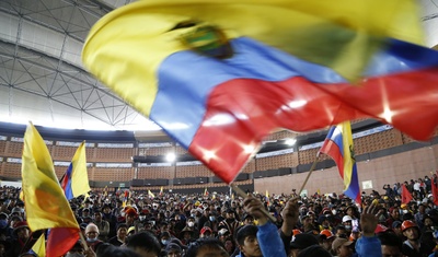 indigenas ecuador celebran fin paro