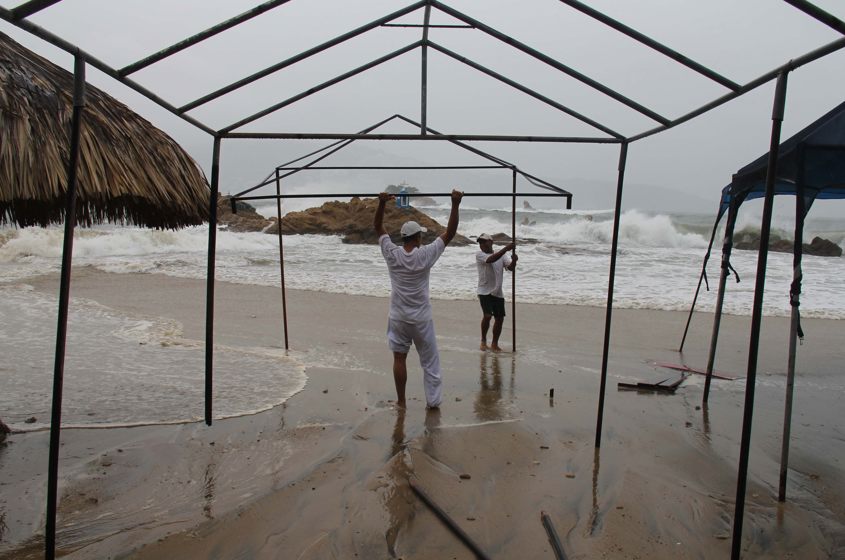 Tormenta tropical Pilar se mantiene cerca de costas de México