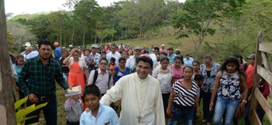 labores comunitarias monseñor rolando alvarez