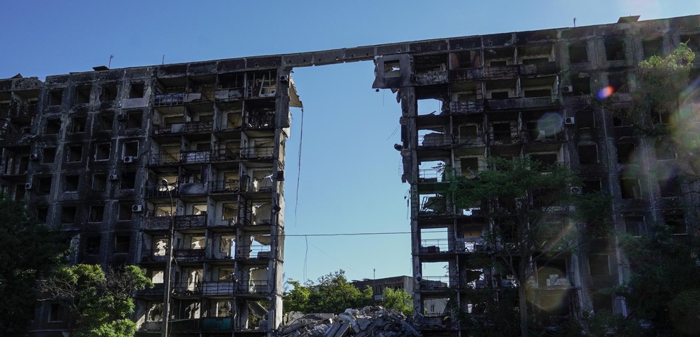 ucrania denuncia destruccion edificio mariupol