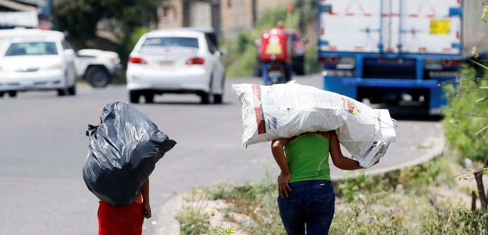 ninos honduras pobres reciclan basura