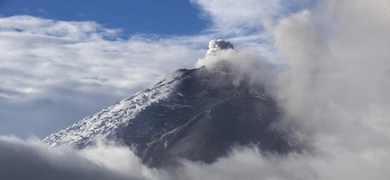 volcanes cotopaxi y sangay en Ecuador