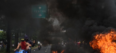 protestas guatemala manifestantes queman llantas