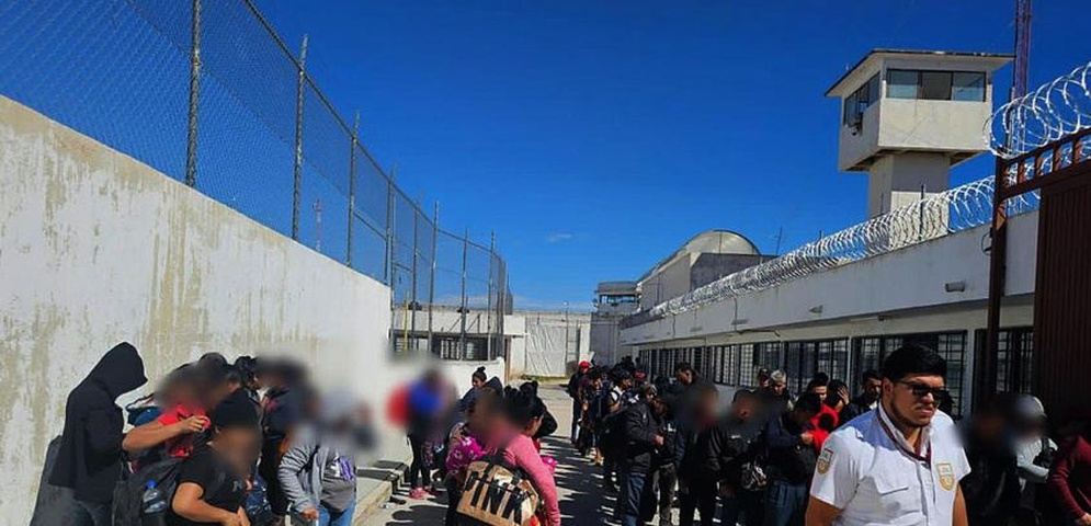 mexico rescata a migrantes encerrados en trailer