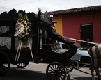 carruaje funebre en ciudad colonial granada