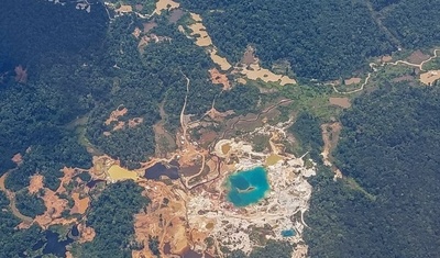 sitio minero en la selva amazónica guyana