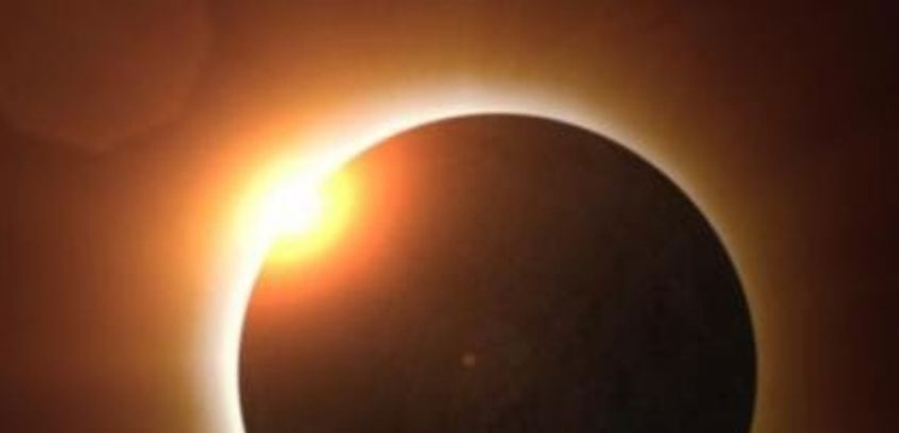 calendario astronomico 2024 eclipse solar total superlunas