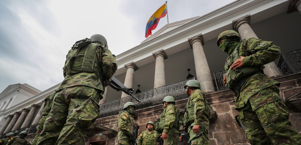 presidente ecuador declara conflicto armado interno