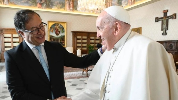 gustavo petro ofrece mediacion nicaragua vaticano