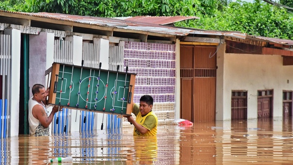 ayuda humanitaria a bolivarianos afectados lluvias