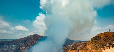 explosiones volcán Masaya nicaragua lago lava