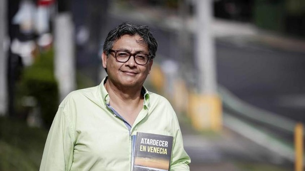 escritor nicaragüense arquímedes gonzález