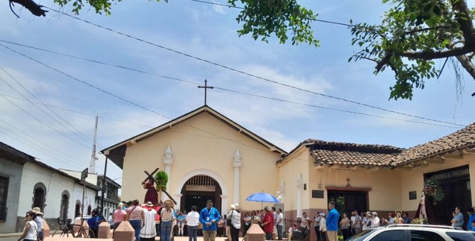 denuncian restriccion catolicos nicaragua viacrucis