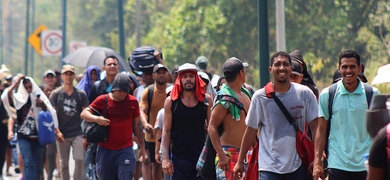 migrantes reciben dolares departe mexico