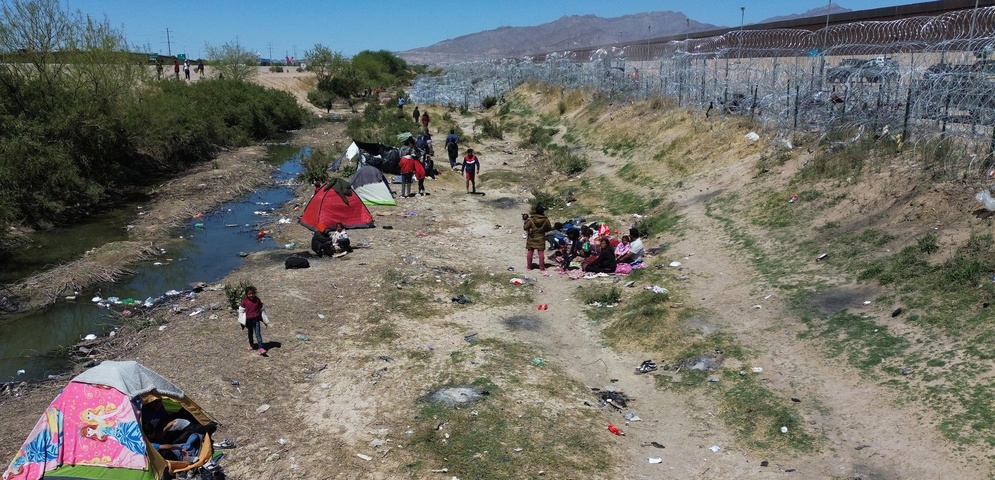 familias migrantes acampan frontera mexico eeuu