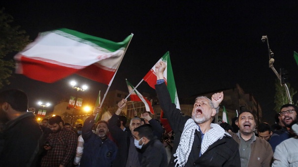 iran celebra ataque contra israel