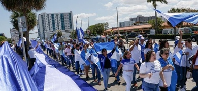 nicaraguenses marchan miami los angeles eeuu