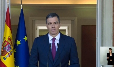 pedro sanchez decide sguir gobierno espana