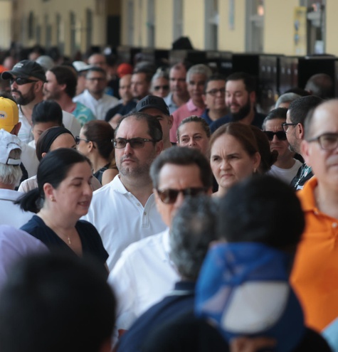 panamenos esperan fila votar