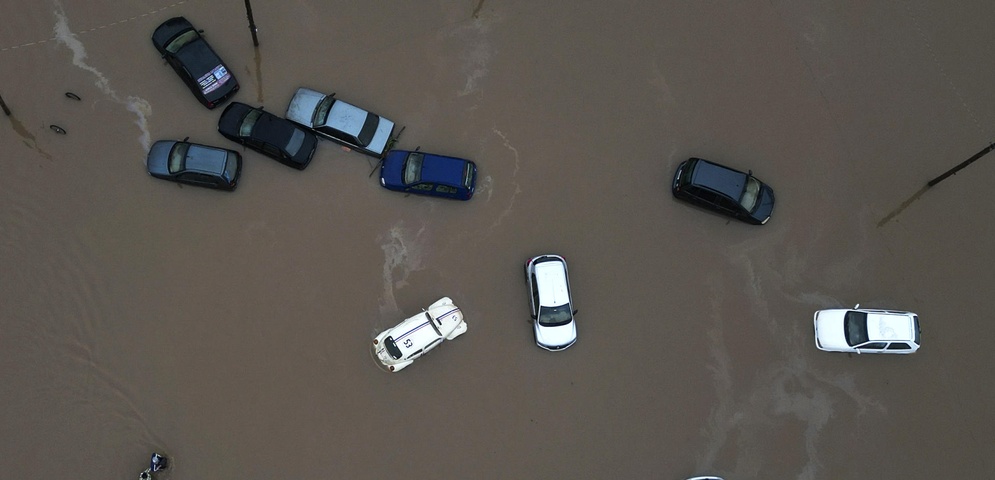 vehiculos afectados inundaciones brasil