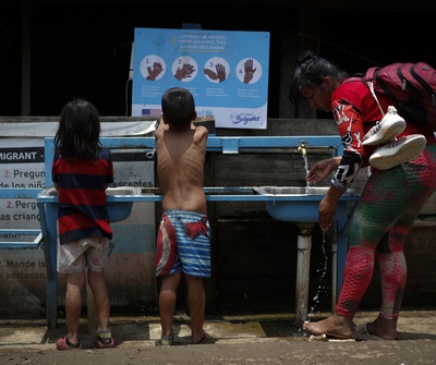 La migración infantil por la selva del Darién crece un 40 % y se encamina a nuevo récord