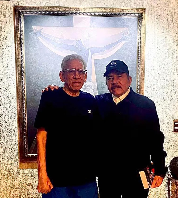 ortega junto hermano humberto ortega