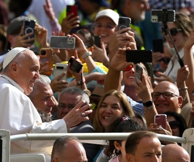 El papa dijo que ya hay mucha "mariconería" en los seminarios, según medios italianos