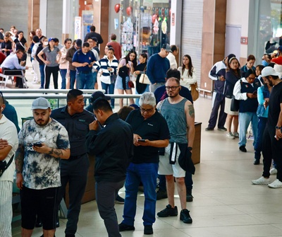 Más del 12 % de los centros electorales de México aún no abrieron tras 4 horas de jornada