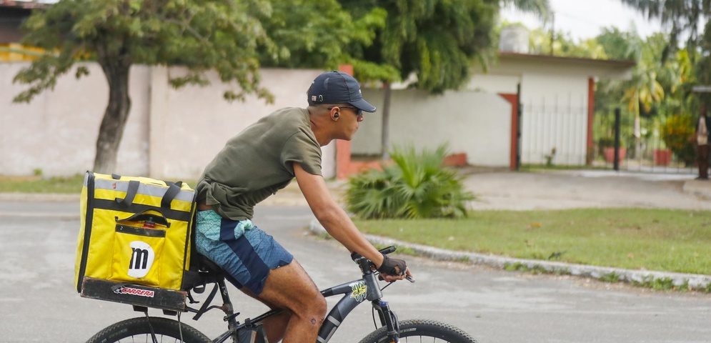 mensajero privado en calles cuba