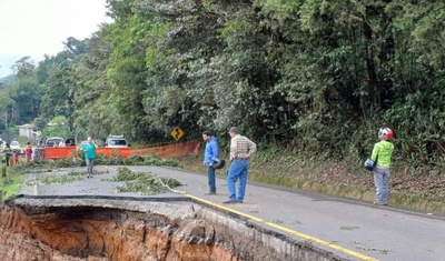 cierran carretera vieja de Matagalpa haciajinotega tras derrumbe
