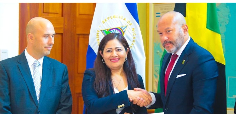 cae en desgracia vice canciller nicaragua arlette marenco y esposo