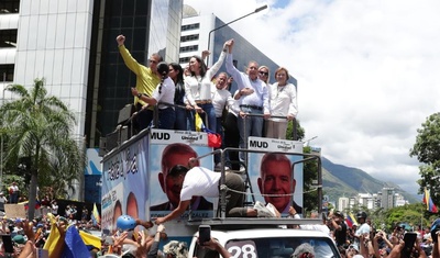 venezolanos manifestacion contra fraude electoral