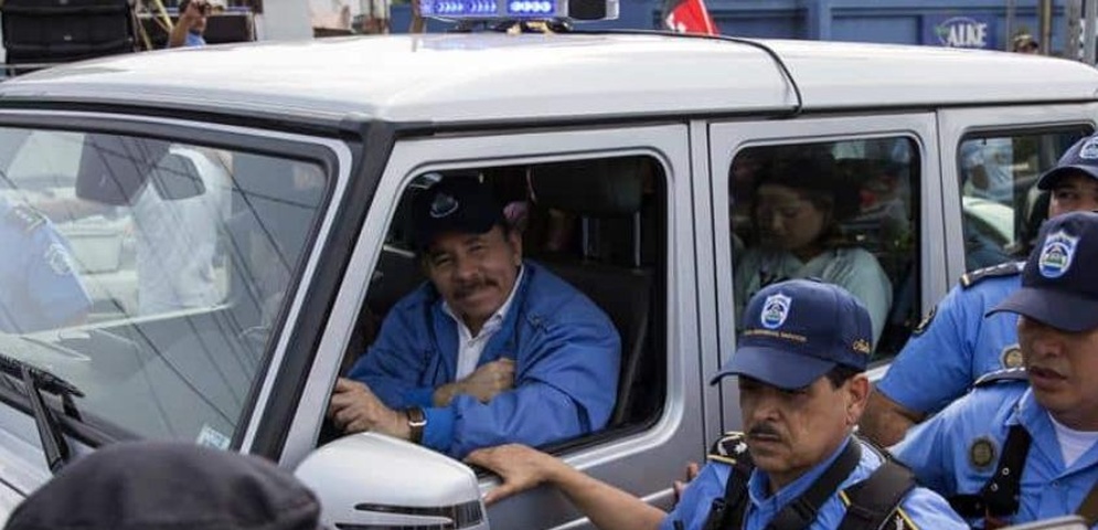 destituyen marcos acuna escolta daniel ortega