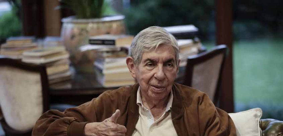 oscar arias guerra gaza ucrania