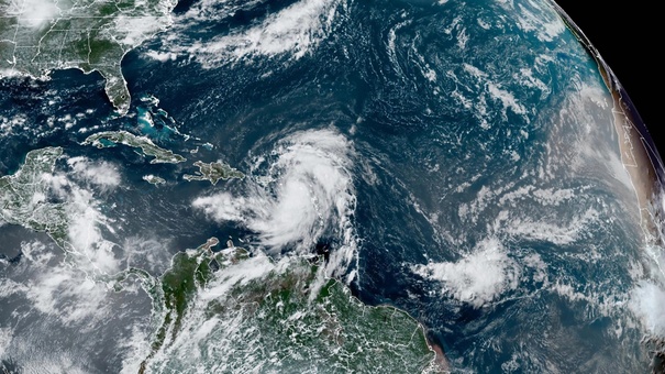 vuelos cancelados aeropuerto puerto rico tormenta