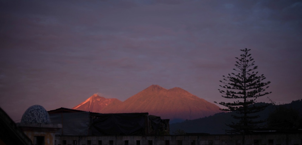 volcan fuego gauetmala