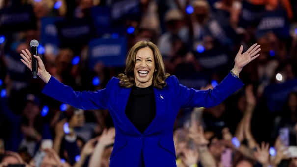 campana kamala harris wisconsin