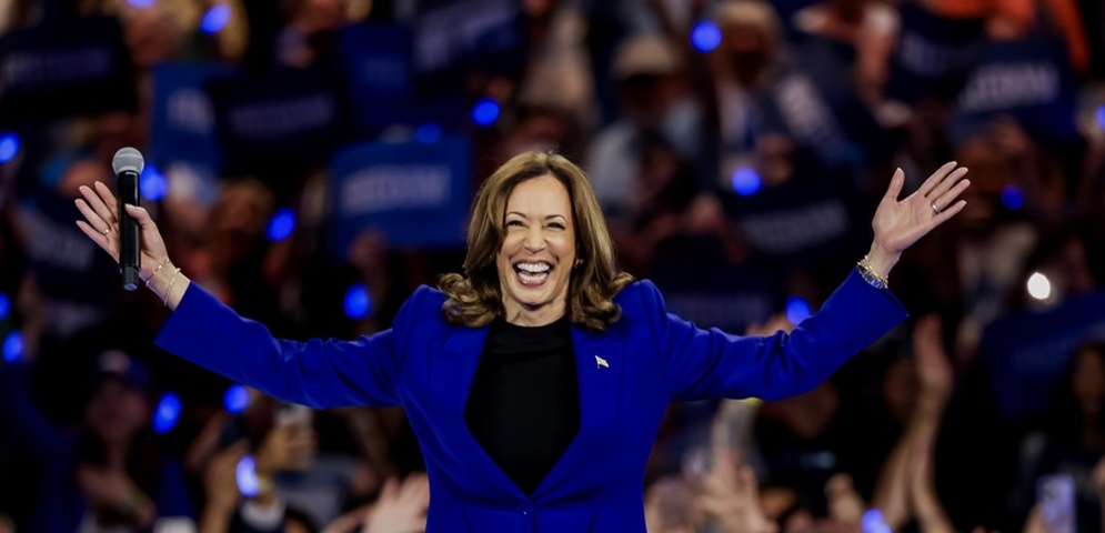 campana kamala harris wisconsin