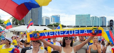 veneoanos acuden protestas contra resultados presidenciales