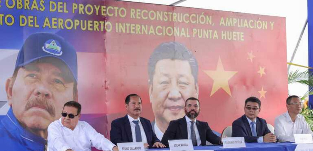 laureano ortega  junto inversores chinos