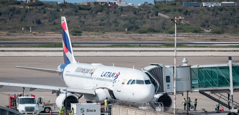 vuelos aeropuerto internacional maiquetia simon bolivar venezuela