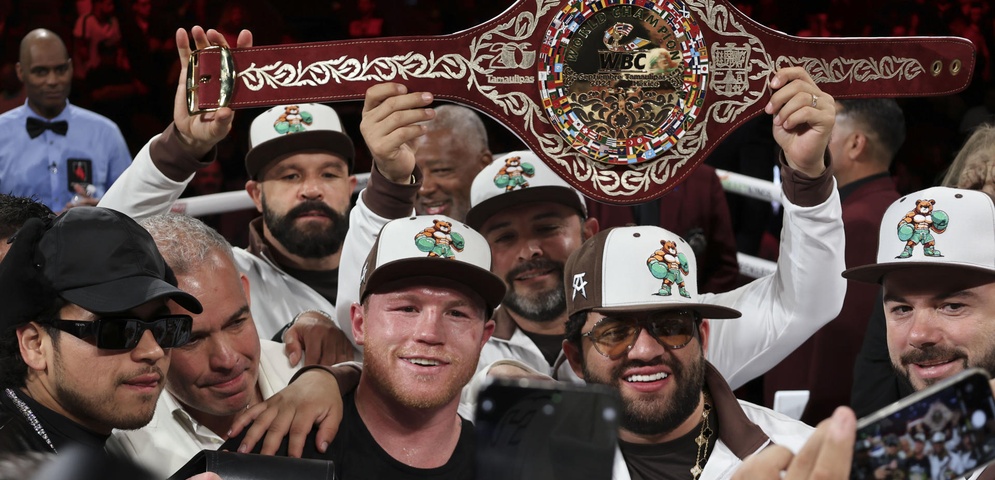 boxeador canelo confia nueva presidenta mexico