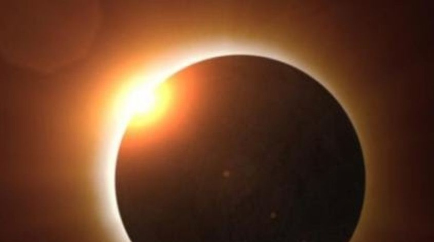 calendario astronomico 2024 eclipse solar total superlunas