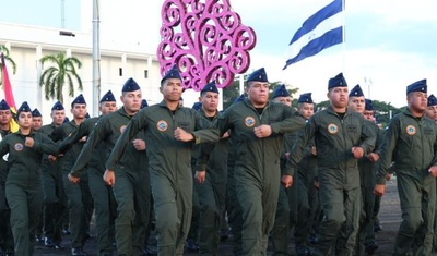 soldados desfile ejercito nicaragua